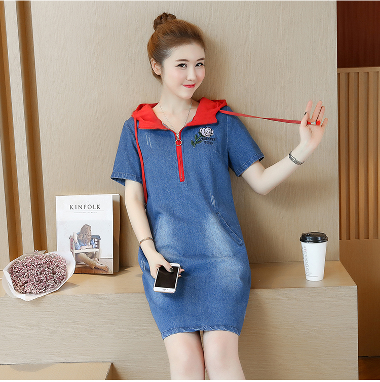 Đầm Jean Suông Phối Nón Thêu Hoa Hồng - NJ2839